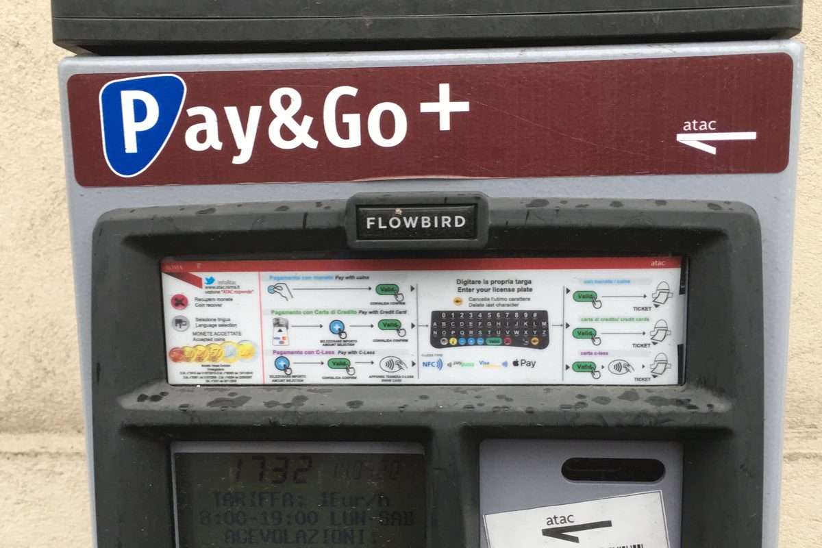 A Pay&Go parking meter on a street in Rome