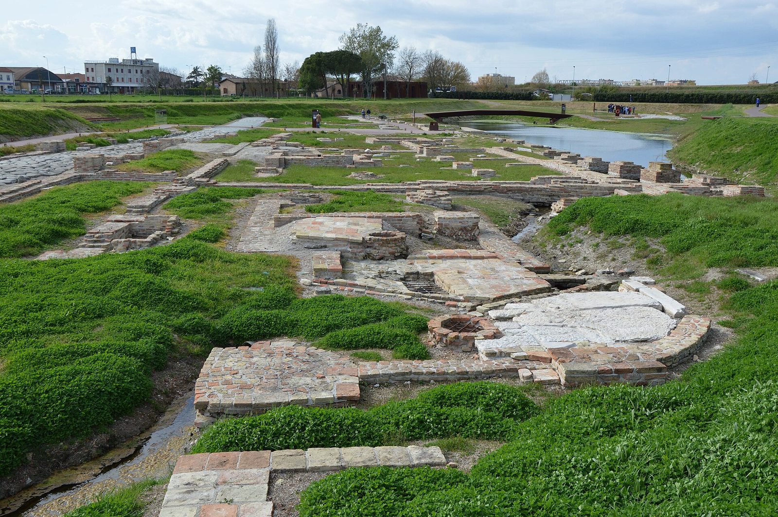 Panoramica delle strutture del porto romano, Ravenna (Emilia-Romagna, Italia)