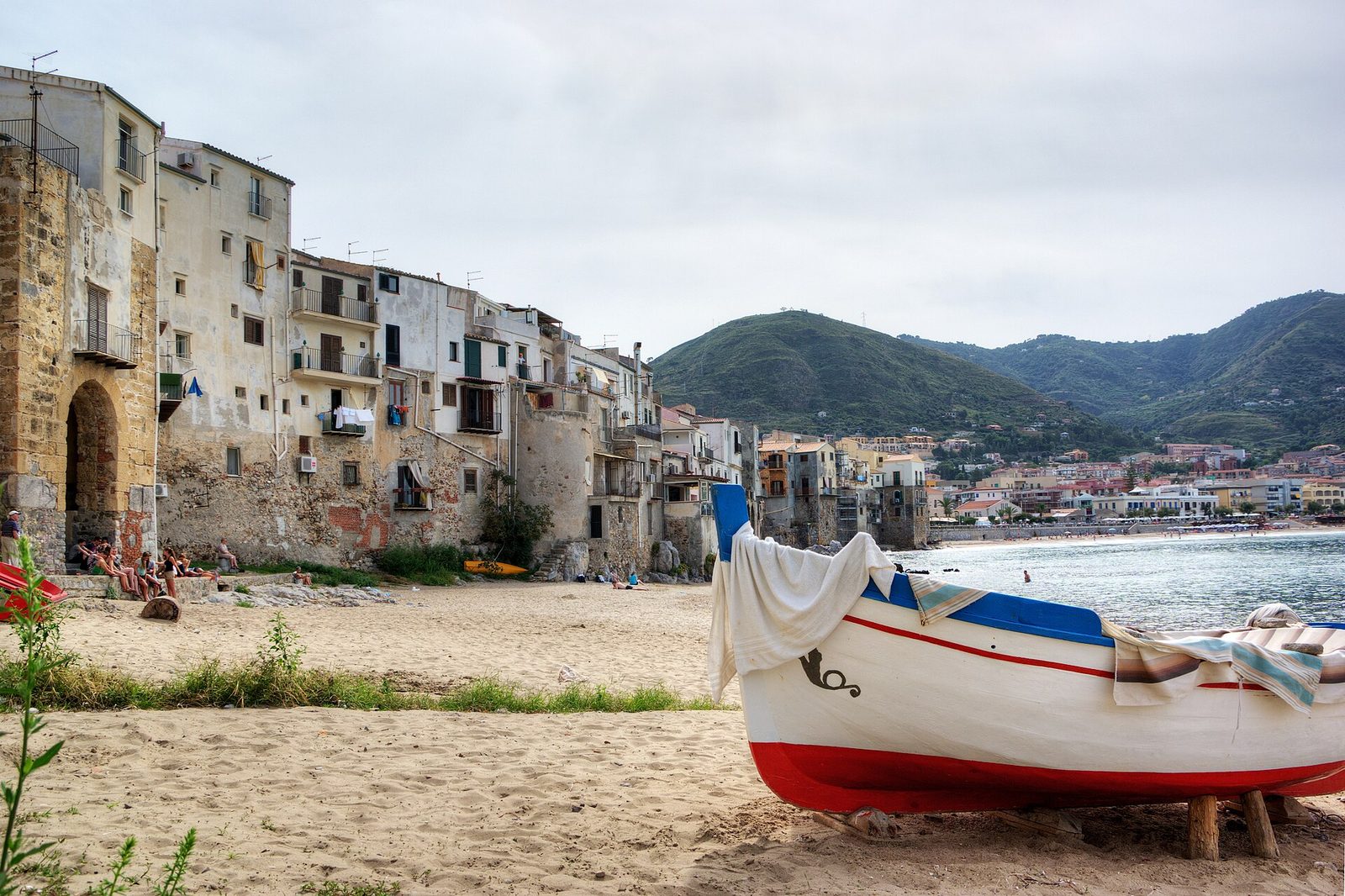 Italy, Sicily, Cefalù, harbour (Sicilia, Italien)